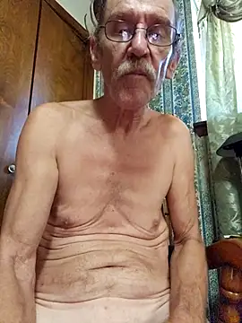 Snapshot of coolbrease10 chatting on 9, 10, 2025 coolbrease10 online show from 9, 10, 2025