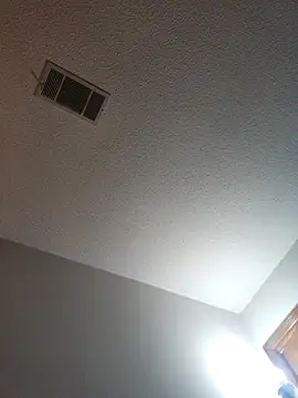 Snapshot of coolbrease10 chatting on 16, 11, 2025 coolbrease10 online show from 16, 11, 2025