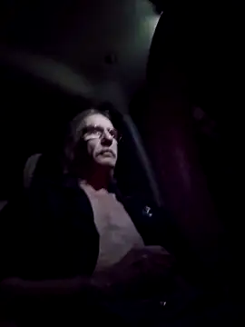 Snapshot of coolbrease10 chatting on 29, 11, 2025 coolbrease10 online show from 29, 11, 2025