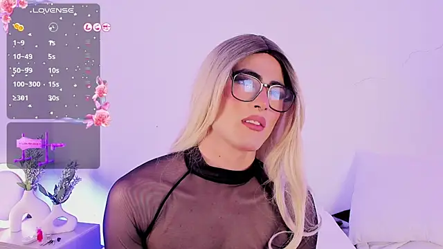 JESSI NAOMI online show from 5, 3, 2025