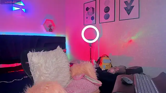 Snapshot of _gia_rose chatting on 18, 9, 2025 gia rose online show from 18, 9, 2025