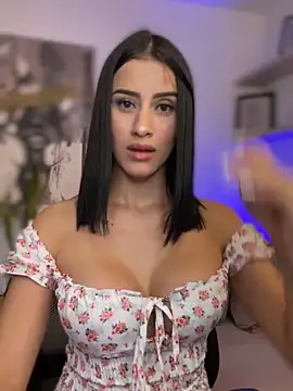 Snapshot of SarahhSmitth1 chatting on 14, 12, 2024 SarahhSmitth1 online show from 14, 12, 2024