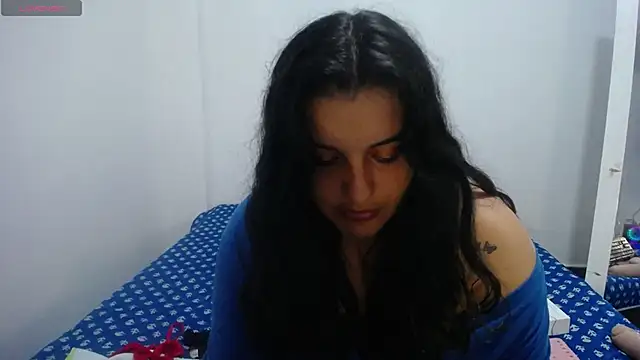 Laurenkenner  online show from 11, 12, 2024