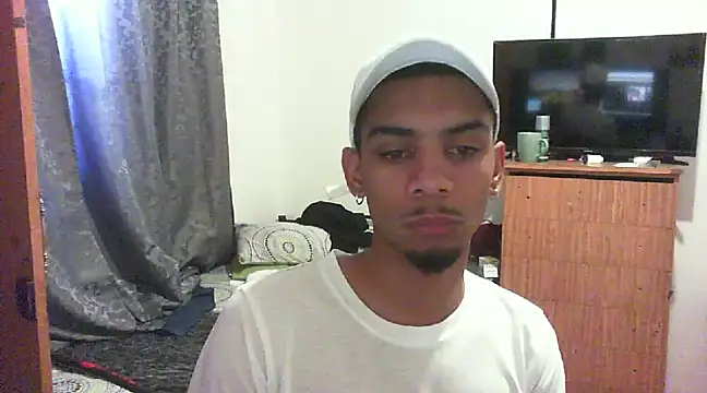 Snapshot of 29YOURZ_28_ chatting on 2, 12, 2024 29YOURZ 28 online show from 2, 12, 2024