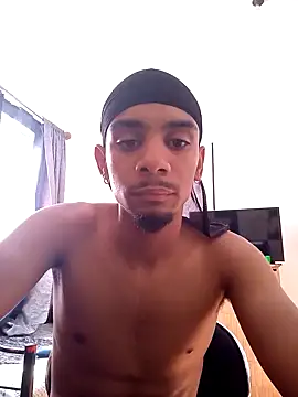 Snapshot of 29YOURZ_28_ chatting on 7, 12, 2024 29YOURZ 28 online show from 7, 12, 2024