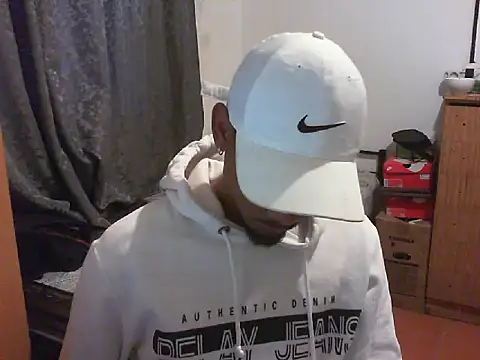 Snapshot of 29YOURZ_28_ chatting on 15, 9, 2025 29YOURZ 28 online show from 15, 9, 2025
