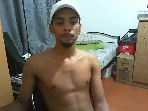 Snapshot of 29YOURZ_28_ chatting on 13, 10, 2025 29YOURZ 28 online show from 13, 10, 2025