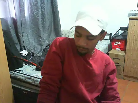 Snapshot of 29YOURZ_28_ chatting on 14, 10, 2025 29YOURZ 28 online show from 14, 10, 2025
