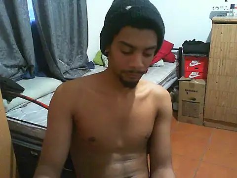 Snapshot of 29YOURZ_28_ chatting on 18, 10, 2025 29YOURZ 28 online show from 18, 10, 2025