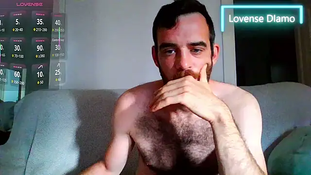 Snapshot of _NakedChef_ chatting on 18, 9, 2025 NakedChef online show from 18, 9, 2025