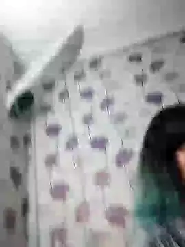 Snapshot of SweetLeila40 chatting on 13, 2, 2025 SweetLeila40 online show from 13, 2, 2025