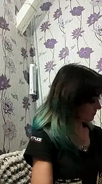 Snapshot of SweetLeila40 chatting on 27, 2, 2025 SweetLeila40 online show from 27, 2, 2025