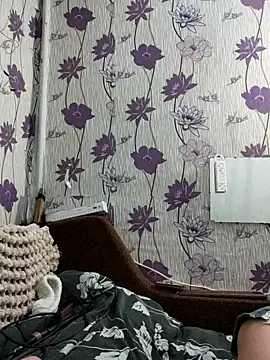 Snapshot of SweetLeila40 chatting on 16, 3, 2025 SweetLeila40 online show from 16, 3, 2025