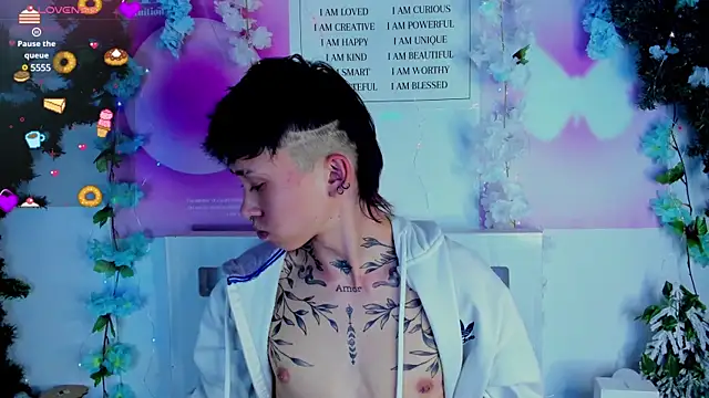 Snapshot of juniior_2311_ chatting on 29, 1, 2025 juniior 2311  online show from 29, 1, 2025