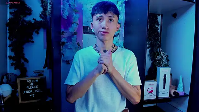 Snapshot of juniior_2311_ chatting on 10, 3, 2025 juniior 2311  online show from 10, 3, 2025