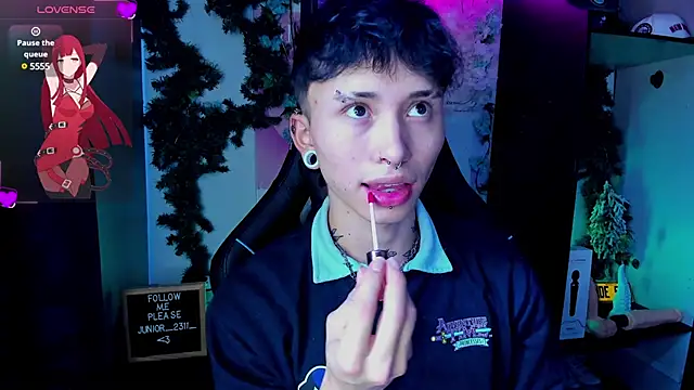 Snapshot of juniior_2311_ chatting on 14, 3, 2025 juniior 2311  online show from 14, 3, 2025