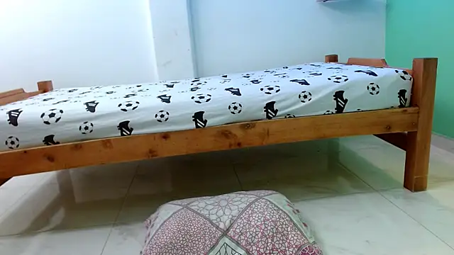 evaleribigtits18 online show from 23, 5, 2026