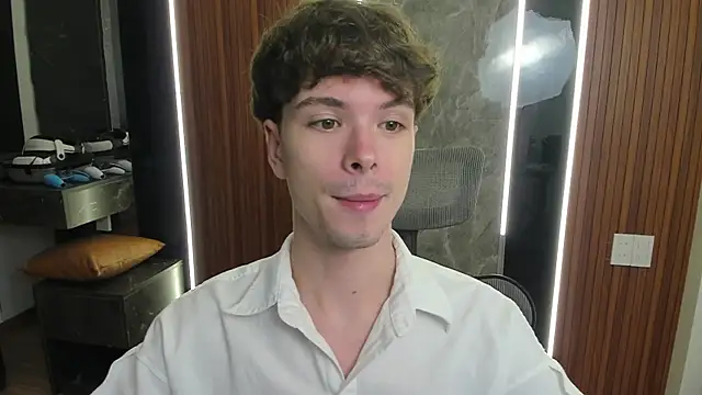 calvin love you online show from 11, 7, 2026