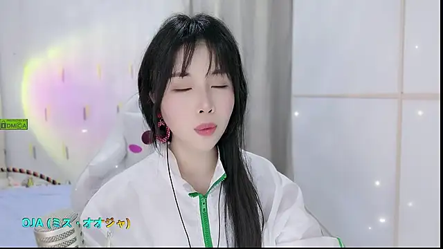 Snapshot of HK_angelchloe chatting on 24, 9, 2025 HK angelchloe online show from 24, 9, 2025