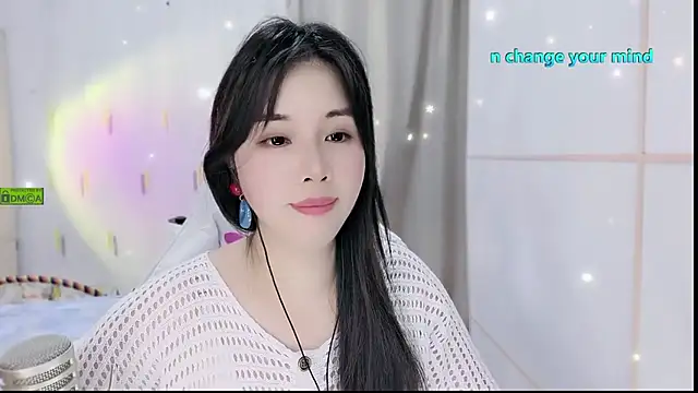 Snapshot of HK_angelchloe chatting on 2, 10, 2025 HK angelchloe online show from 2, 10, 2025