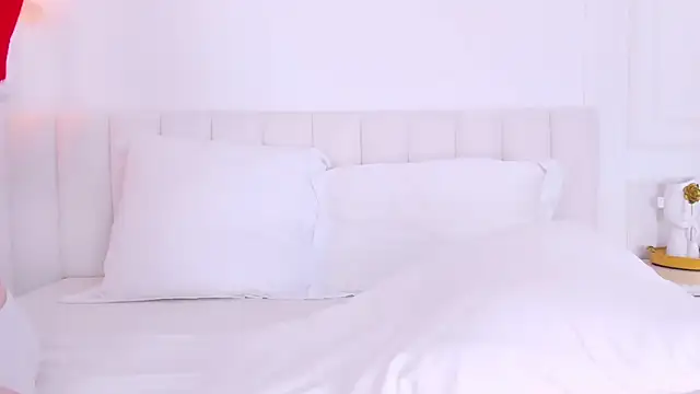 Snapshot of MoonAngelic chatting on 30, 12, 2024 MoonAngelic online show from 30, 12, 2024