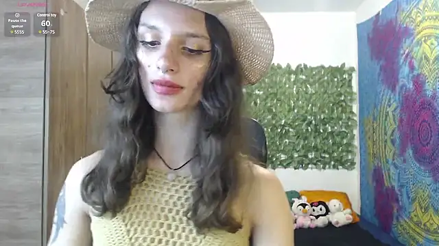 Snapshot of BurningVenus12 chatting on 5, 2, 2025 BurningVenus12 online show from 5, 2, 2025