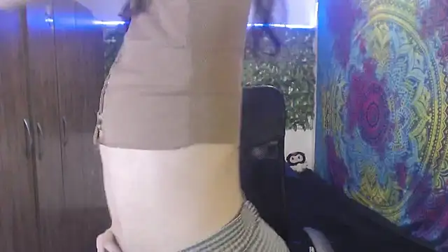 Snapshot of BurningVenus12 chatting on 18, 9, 2025 BurningVenus12 online show from 18, 9, 2025