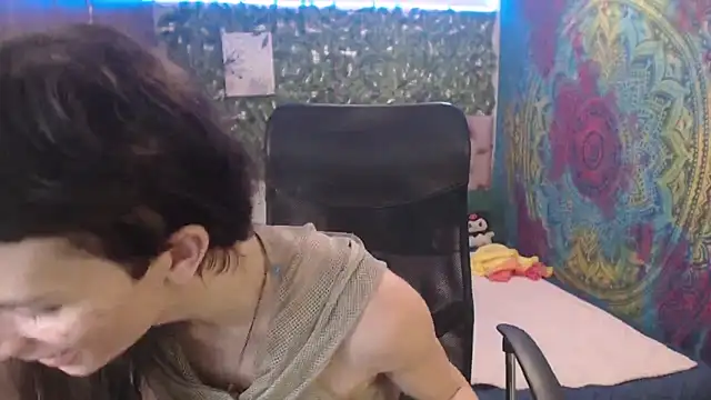 Snapshot of BurningVenus12 chatting on 30, 10, 2025 BurningVenus12 online show from 30, 10, 2025