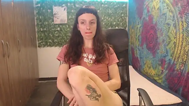 Snapshot of BurningVenus12 chatting on 8, 11, 2025 BurningVenus12 online show from 8, 11, 2025