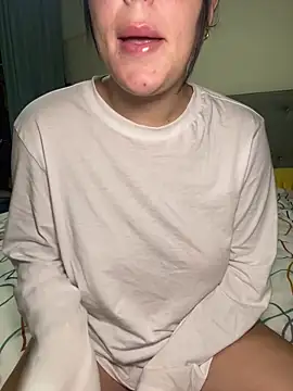 Snapshot of lilylush24 chatting on 23, 3, 2025 lilylush24 online show from 23, 3, 2025