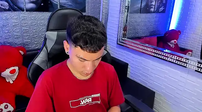 Snapshot of salvadorgomezx chatting on 21, 12, 2024 salvadorgomezx online show from 21, 12, 2024