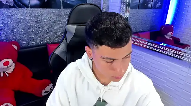 Snapshot of salvadorgomezx chatting on 21, 12, 2024 salvadorgomezx online show from 21, 12, 2024