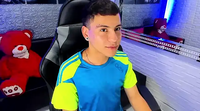 Snapshot of salvadorgomezx chatting on 27, 12, 2024 salvadorgomezx online show from 27, 12, 2024