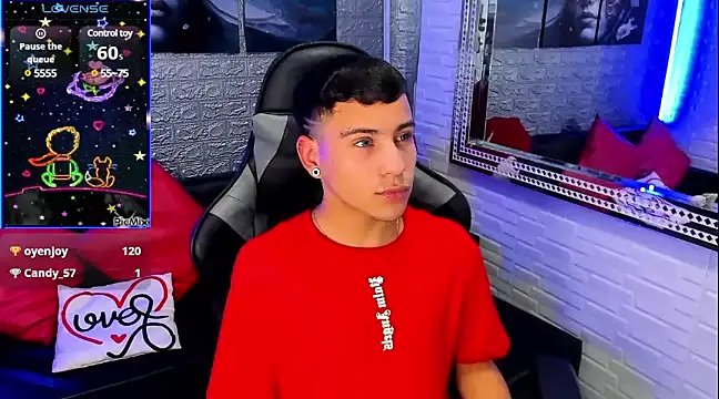 Snapshot of salvadorgomezx chatting on 4, 1, 2025 salvadorgomezx online show from 4, 1, 2025