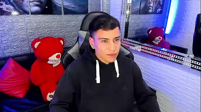 Snapshot of salvadorgomezx chatting on 7, 1, 2025 salvadorgomezx online show from 7, 1, 2025