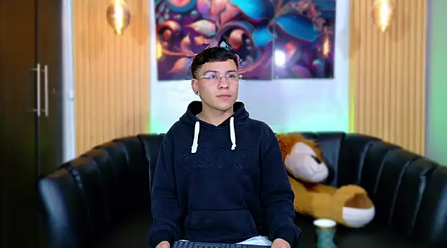 Snapshot of salvadorgomezx chatting on 6, 2, 2025 salvadorgomezx online show from 6, 2, 2025