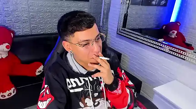 Snapshot of salvadorgomezx chatting on 7, 2, 2025 salvadorgomezx online show from 7, 2, 2025