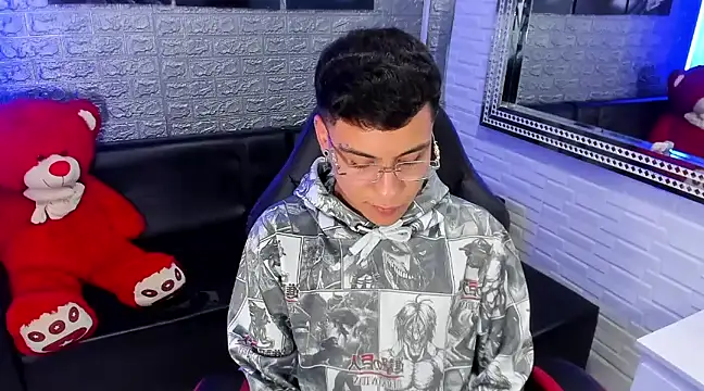 Snapshot of salvadorgomezx chatting on 8, 2, 2025 salvadorgomezx online show from 8, 2, 2025