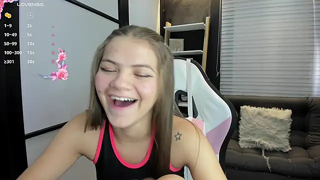 Snapshot of PaigeJayden chatting on 16, 1, 2025 PaigeJayden online show from 16, 1, 2025