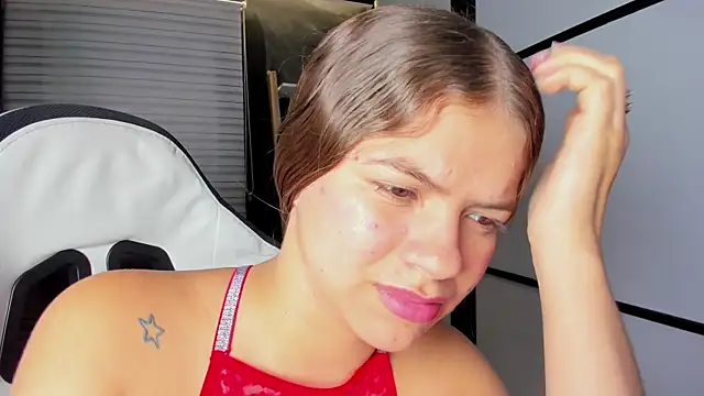 Snapshot of PaigeJayden chatting on 12, 2, 2025 PaigeJayden online show from 12, 2, 2025