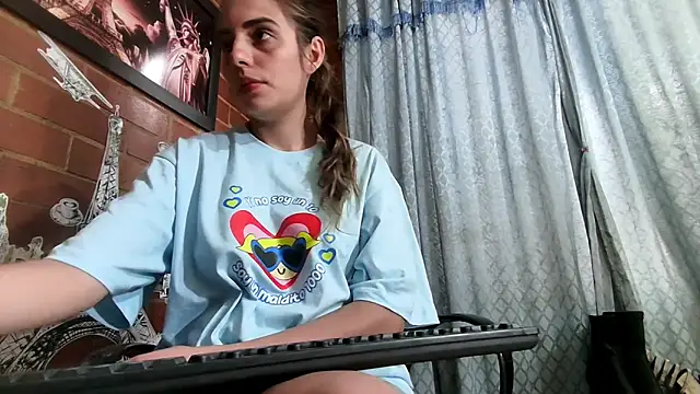 ValeriaLacrozee online show from 27, 2, 2025