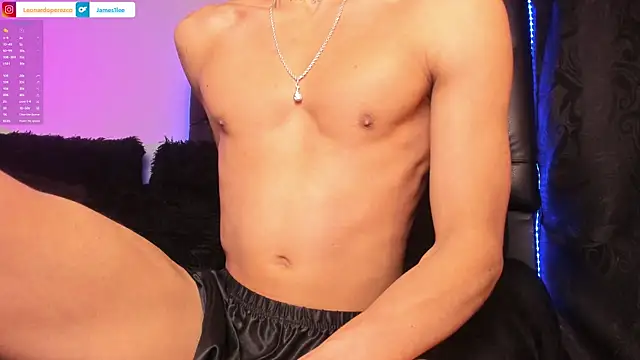 Snapshot of James1lee_ chatting on 16, 12, 2025 James1lee online show from 16, 12, 2025