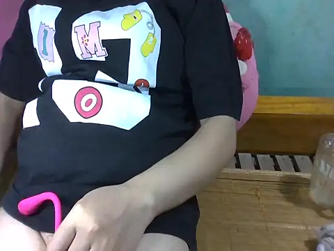 Snapshot of Mine-999 chatting on 22, 10, 2025 Mine-999 online show from 22, 10, 2025