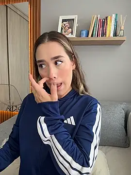 FridaKlein online show from 3, 2, 2026