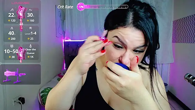  curvy latina online show from 28, 2, 2025