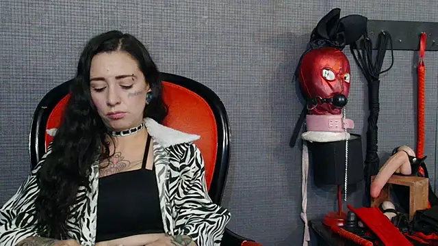 LusstCruella online show from 3, 3, 2025