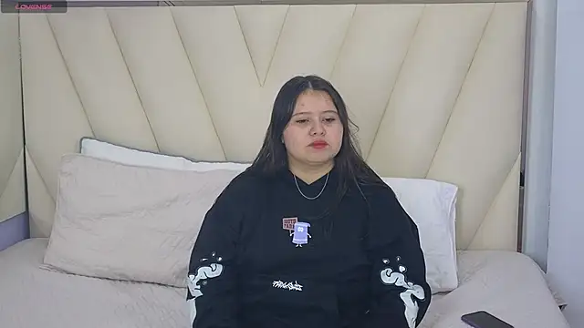 Laia and Aloby online show from 3, 2, 2026