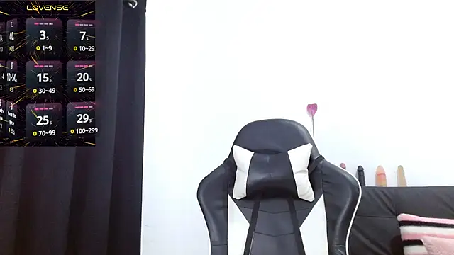 Kiara-Rider online show from 28, 9, 2025