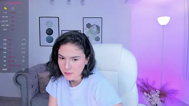 kendaall jenner  online show from 20, 12, 2024