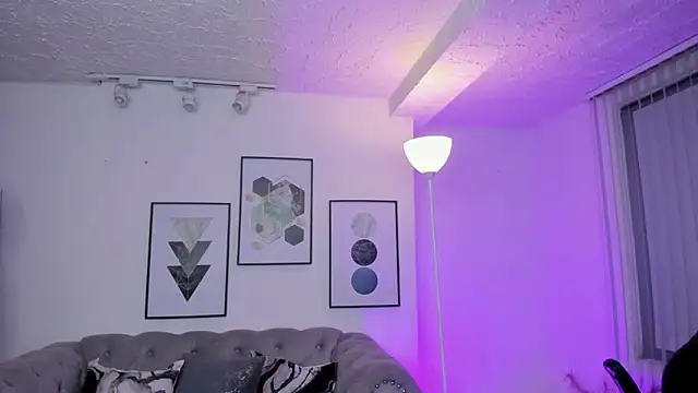 kendaall jenner  online show from 29, 1, 2025